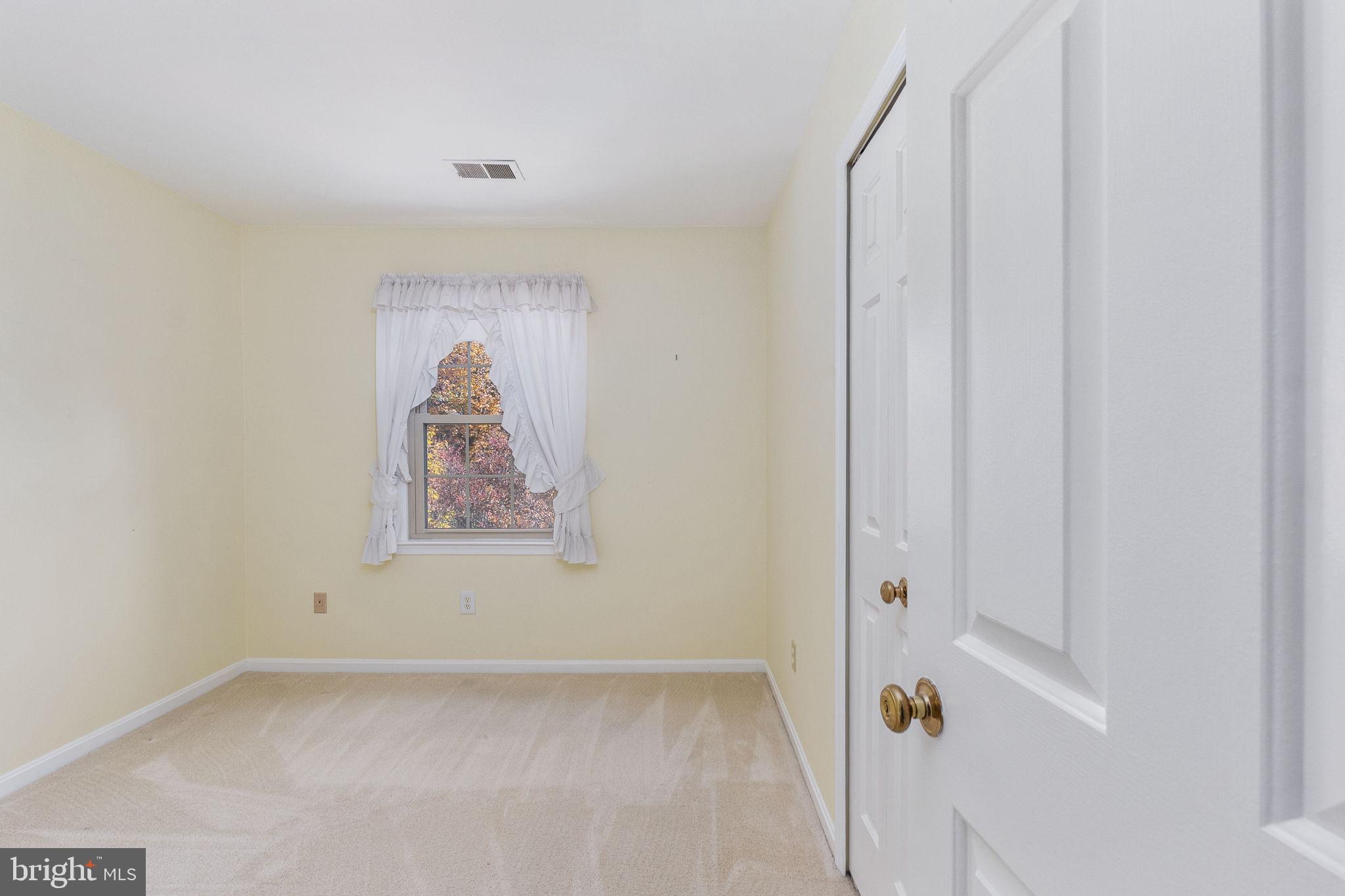 WOODLYNNE COMMUNITY - Residential