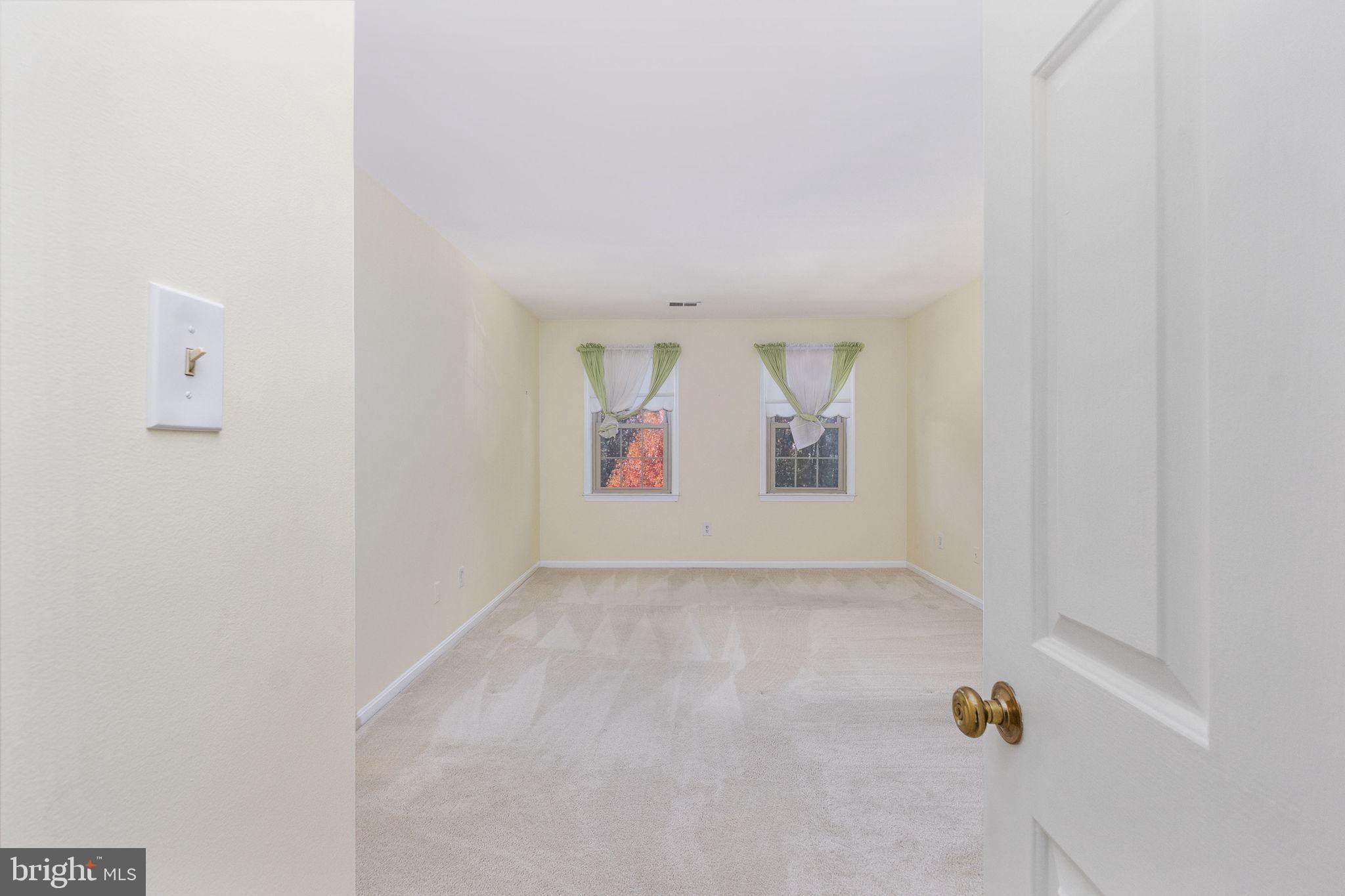 WOODLYNNE COMMUNITY - Residential