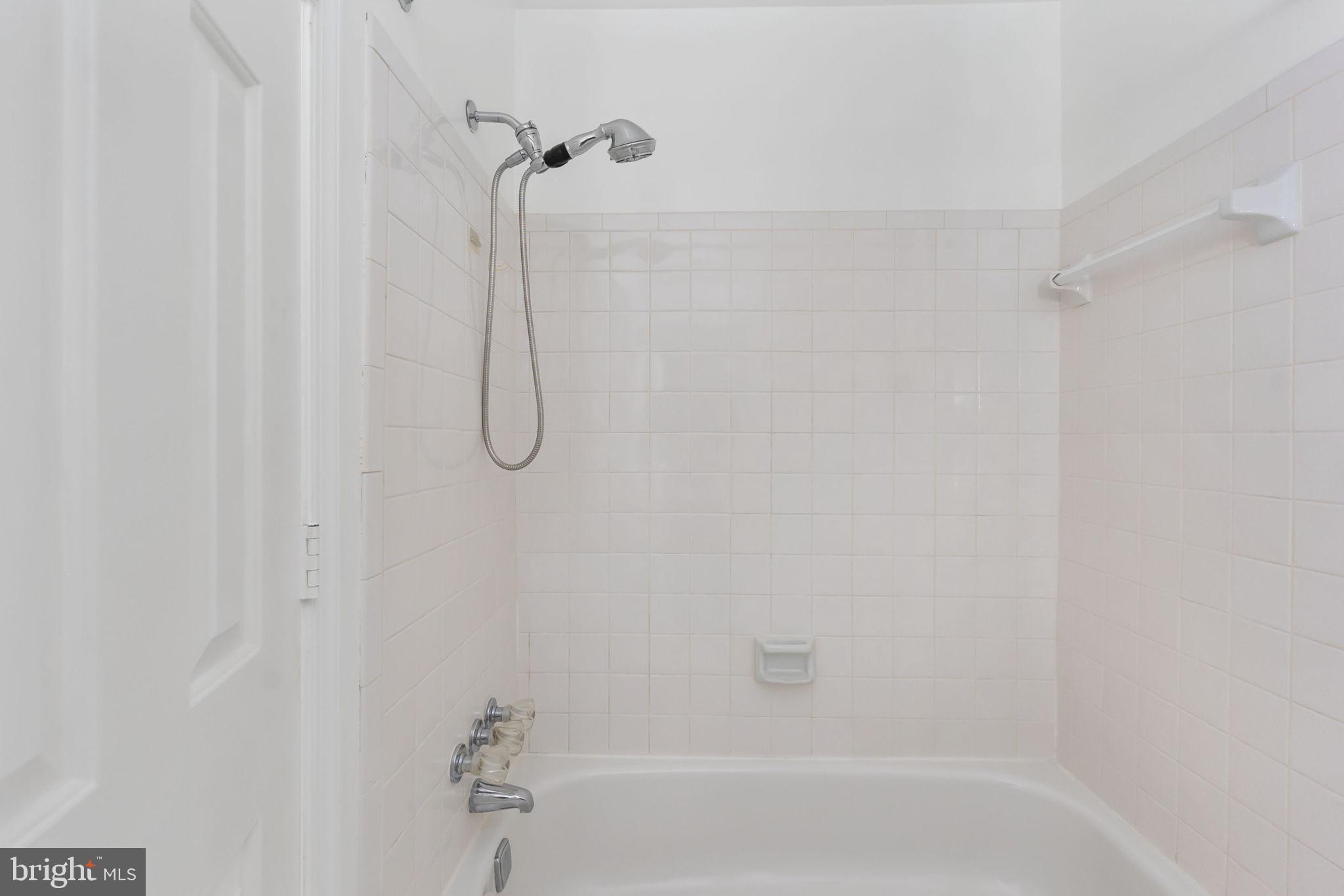 WOODLYNNE COMMUNITY - Residential