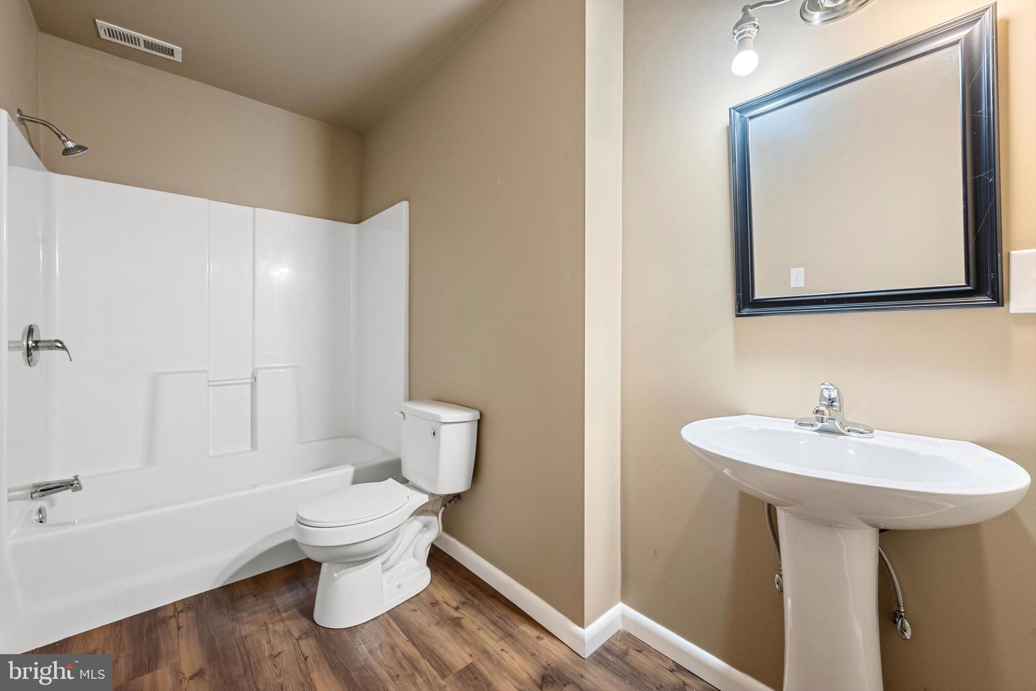 SUMMER HILL - Residential