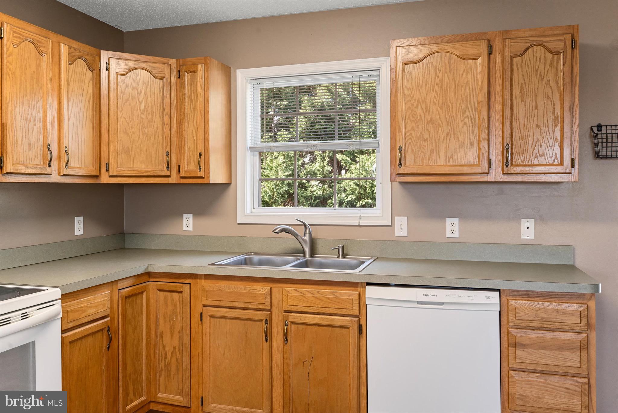 SUMMER HILL - Residential