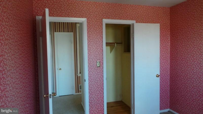 CRESTWOOD - Residential