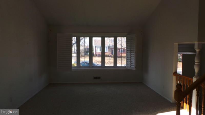 CRESTWOOD - Residential