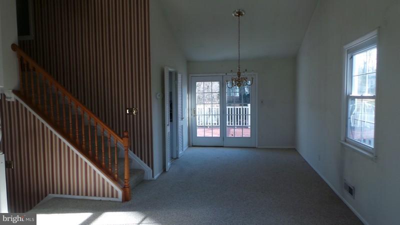 CRESTWOOD - Residential