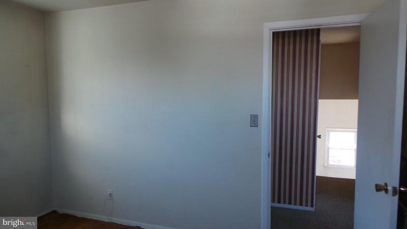 CRESTWOOD - Residential