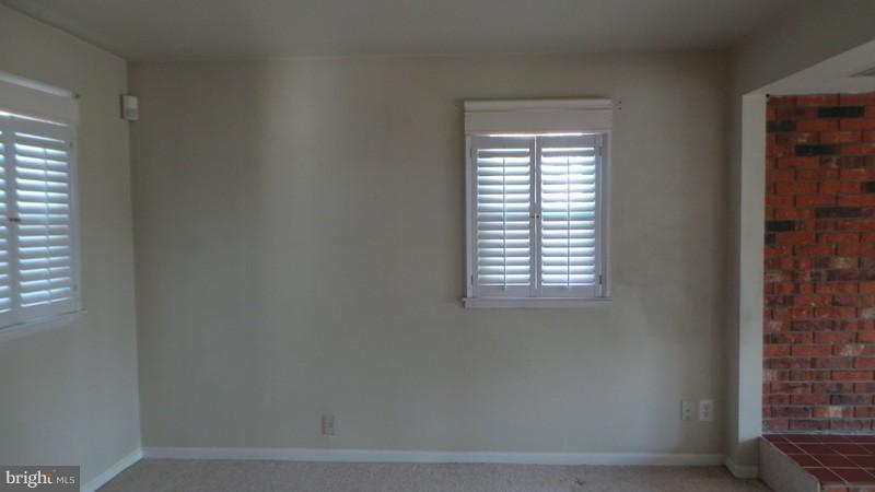 CRESTWOOD - Residential