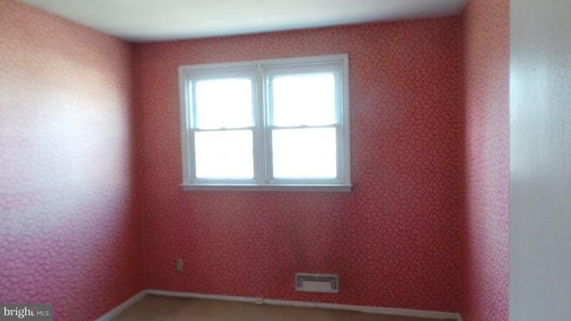 CRESTWOOD - Residential