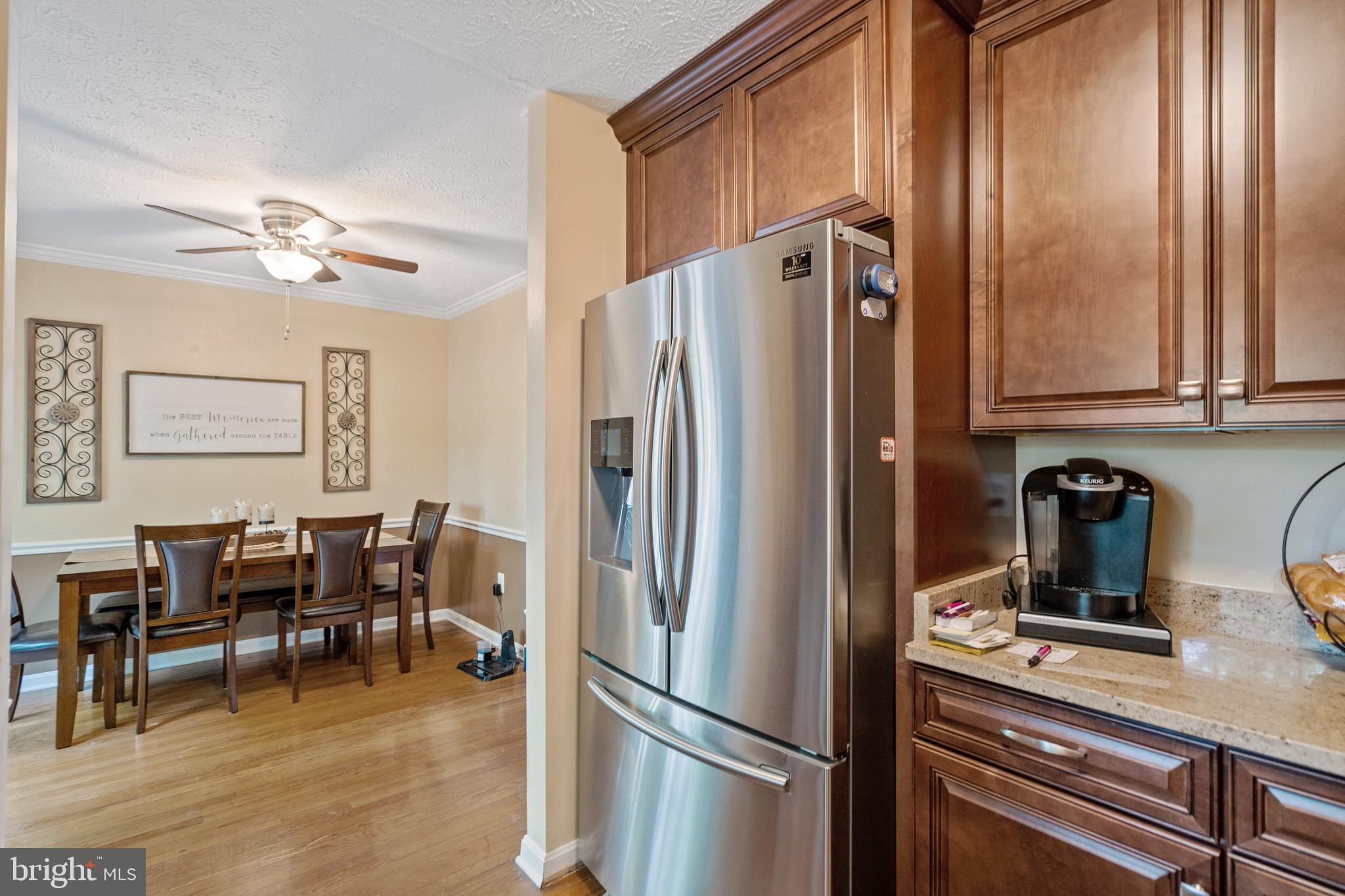 TUDOR SQUARE - Residential