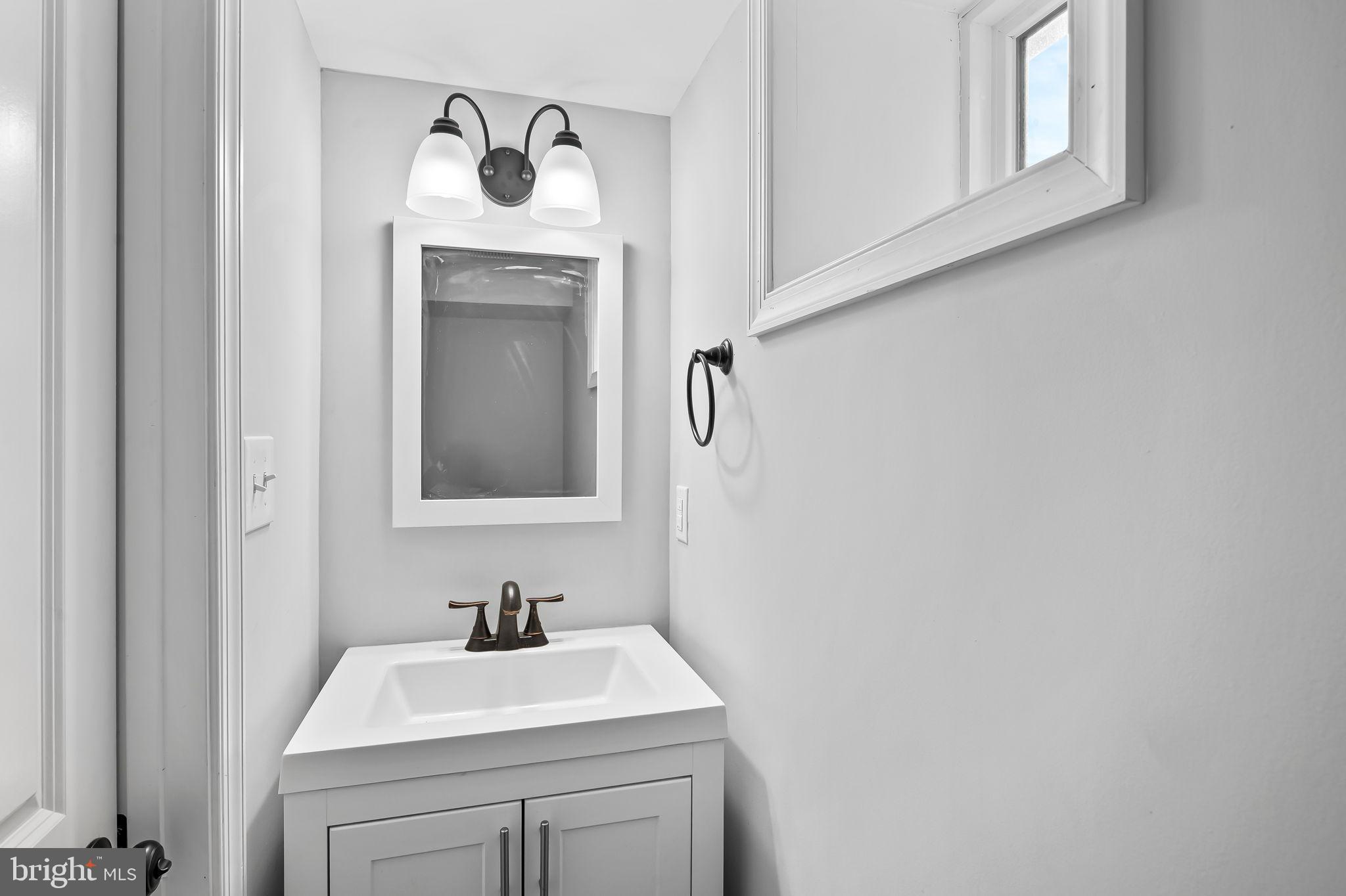 HAMPDEN HISTORIC DISTRICT - Residential