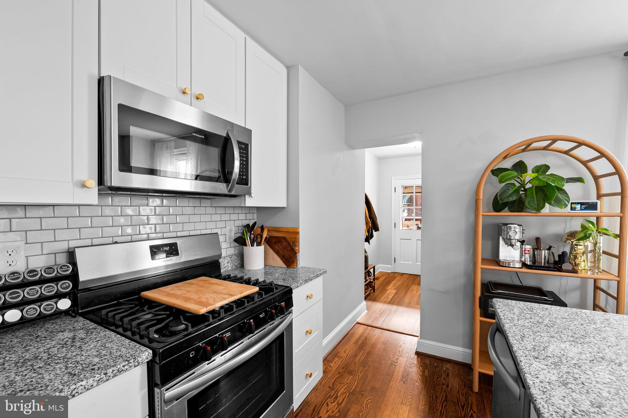 HAMPDEN HISTORIC DISTRICT - Residential