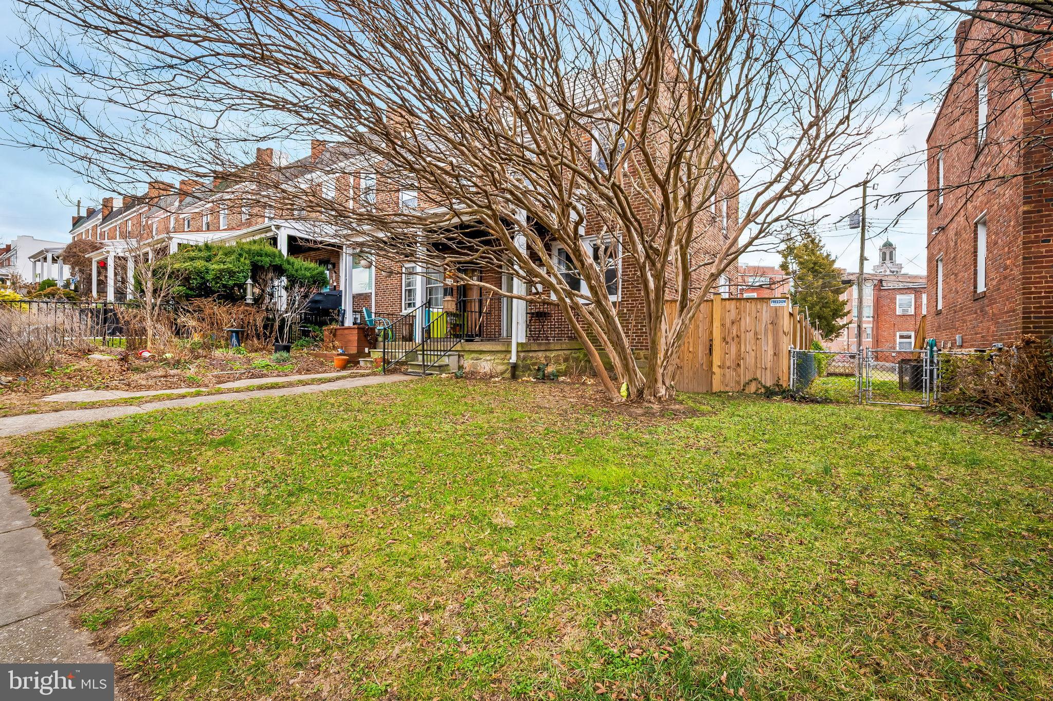 HAMPDEN HISTORIC DISTRICT - Residential