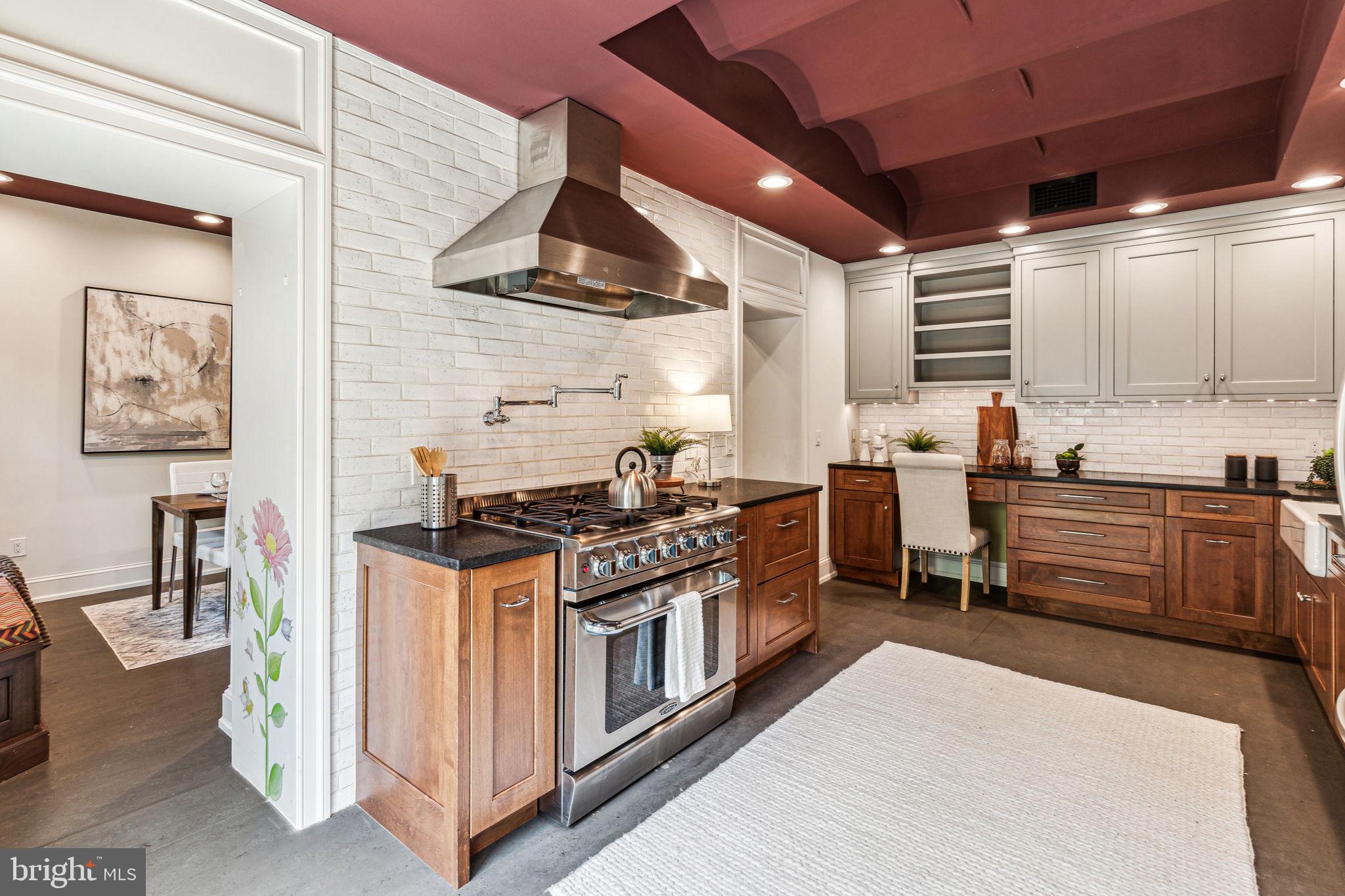 ART MUSEUM AREA - Residential