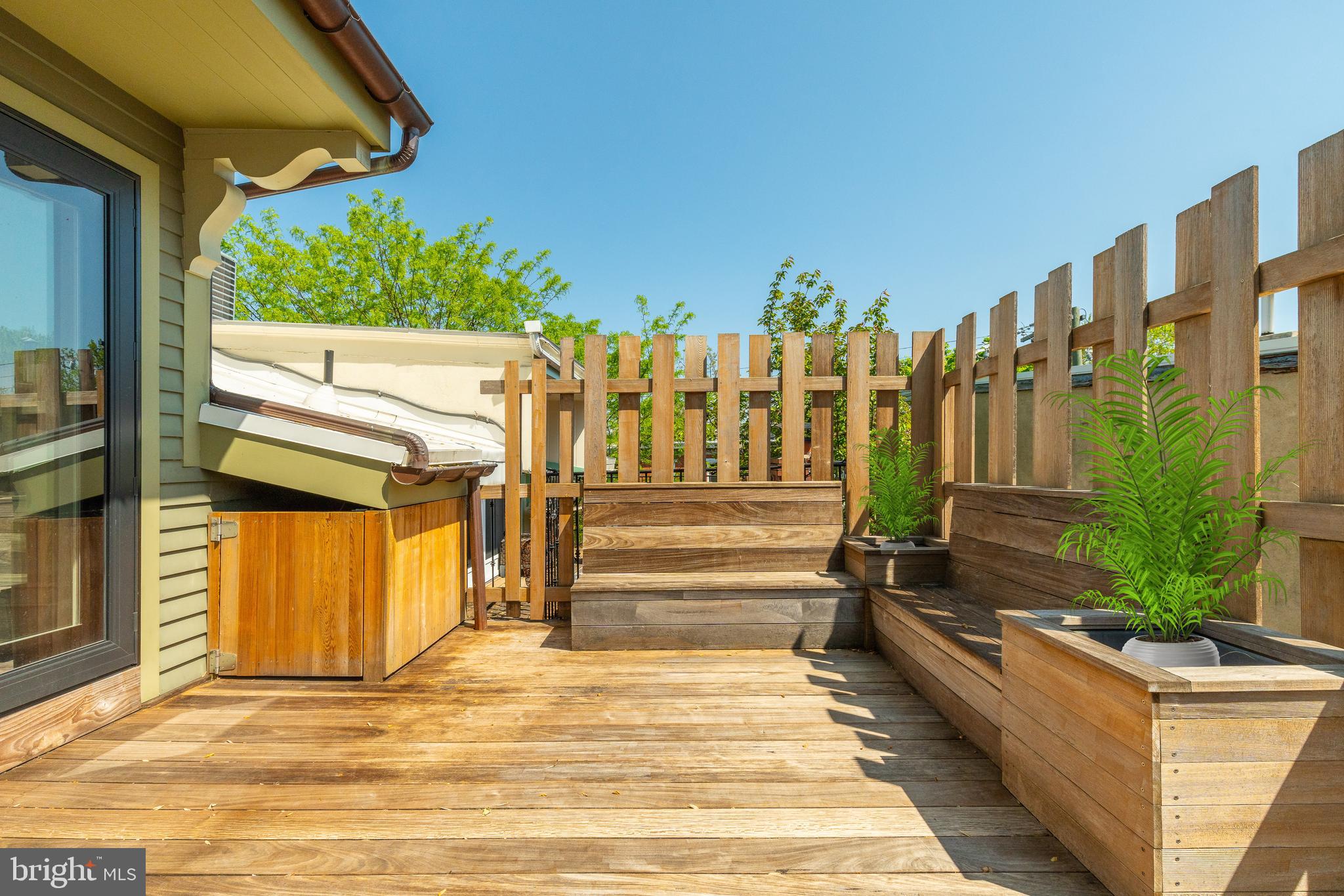 ART MUSEUM AREA - Residential