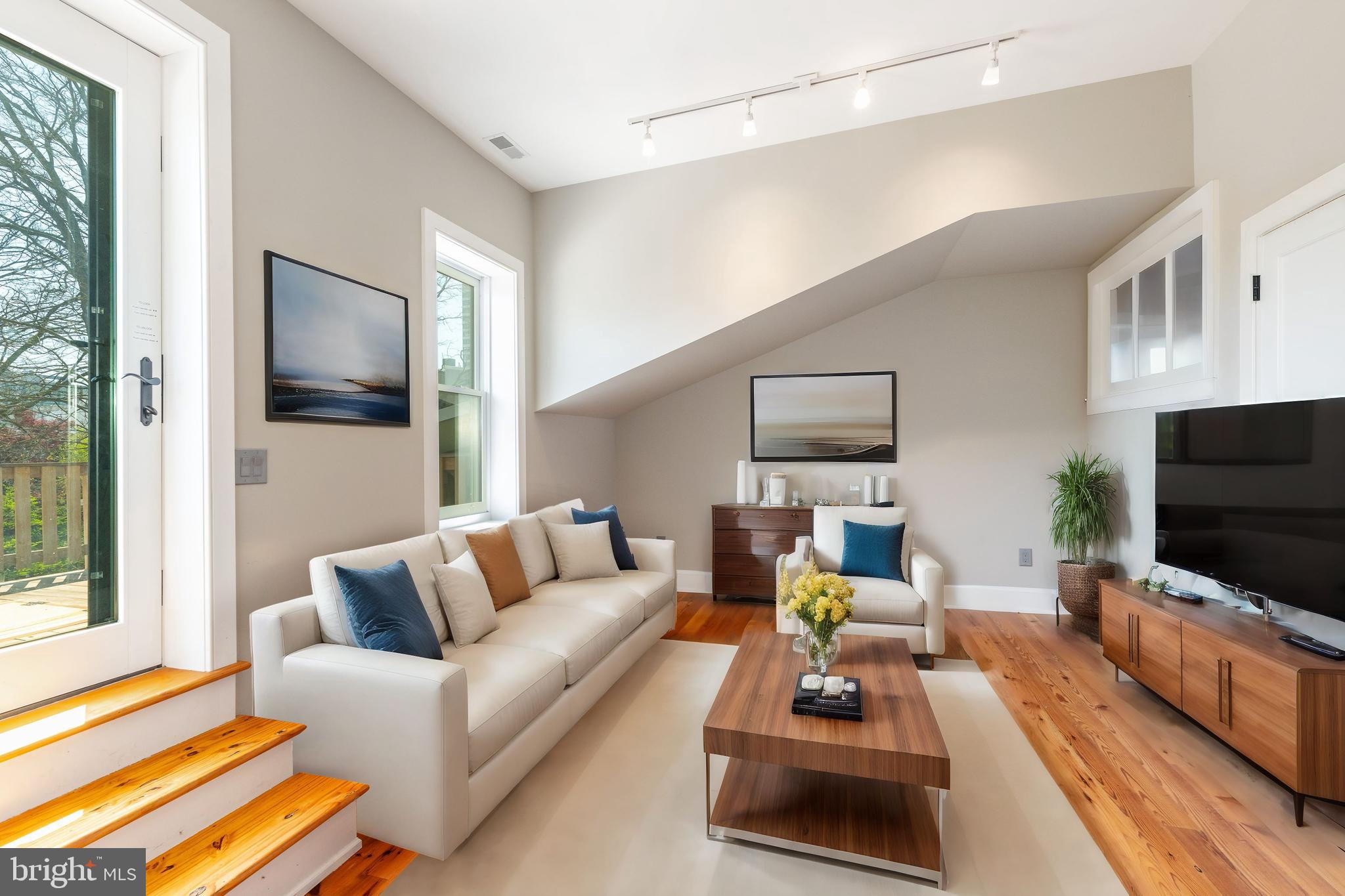 ART MUSEUM AREA - Residential