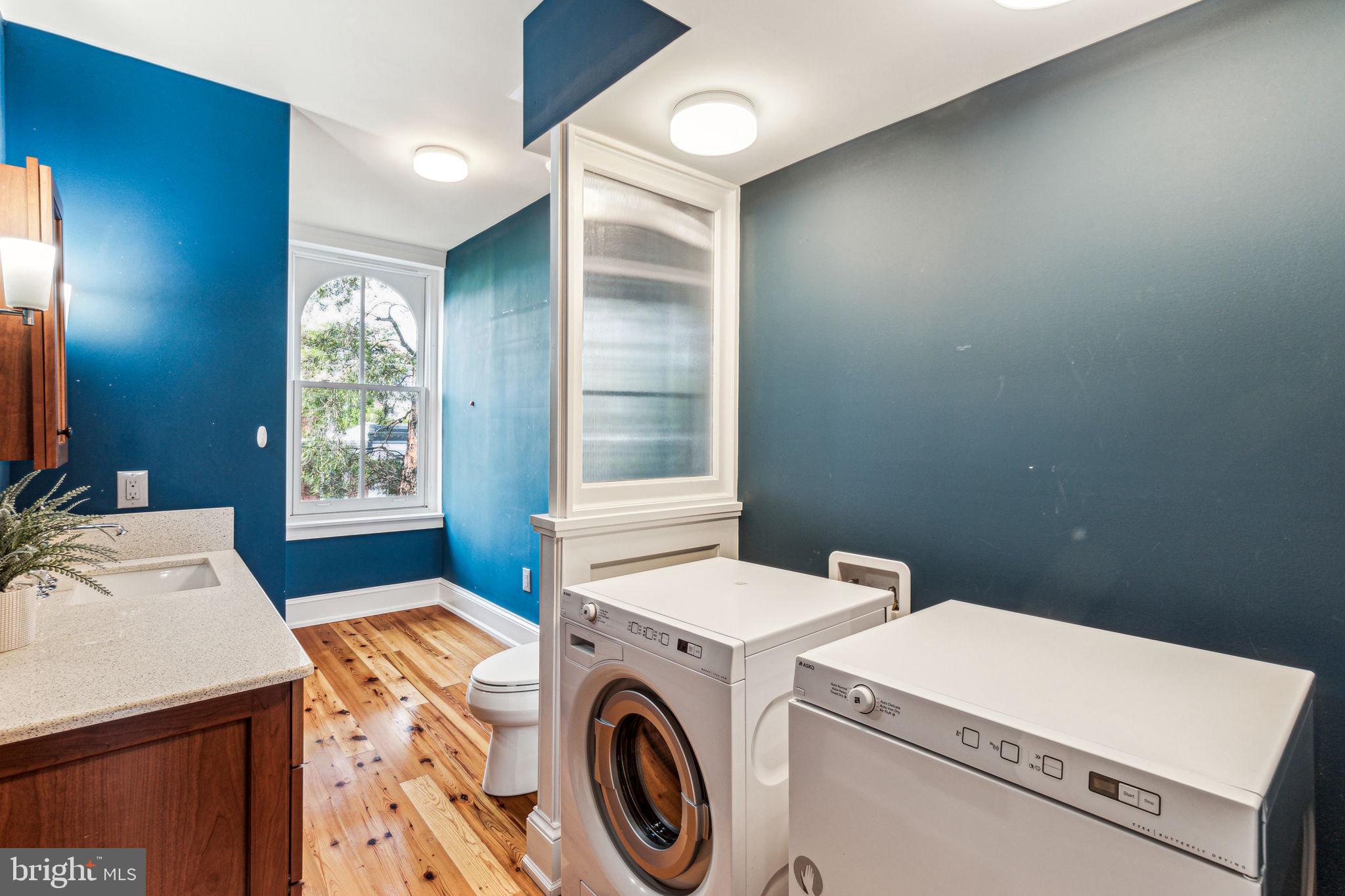 ART MUSEUM AREA - Residential