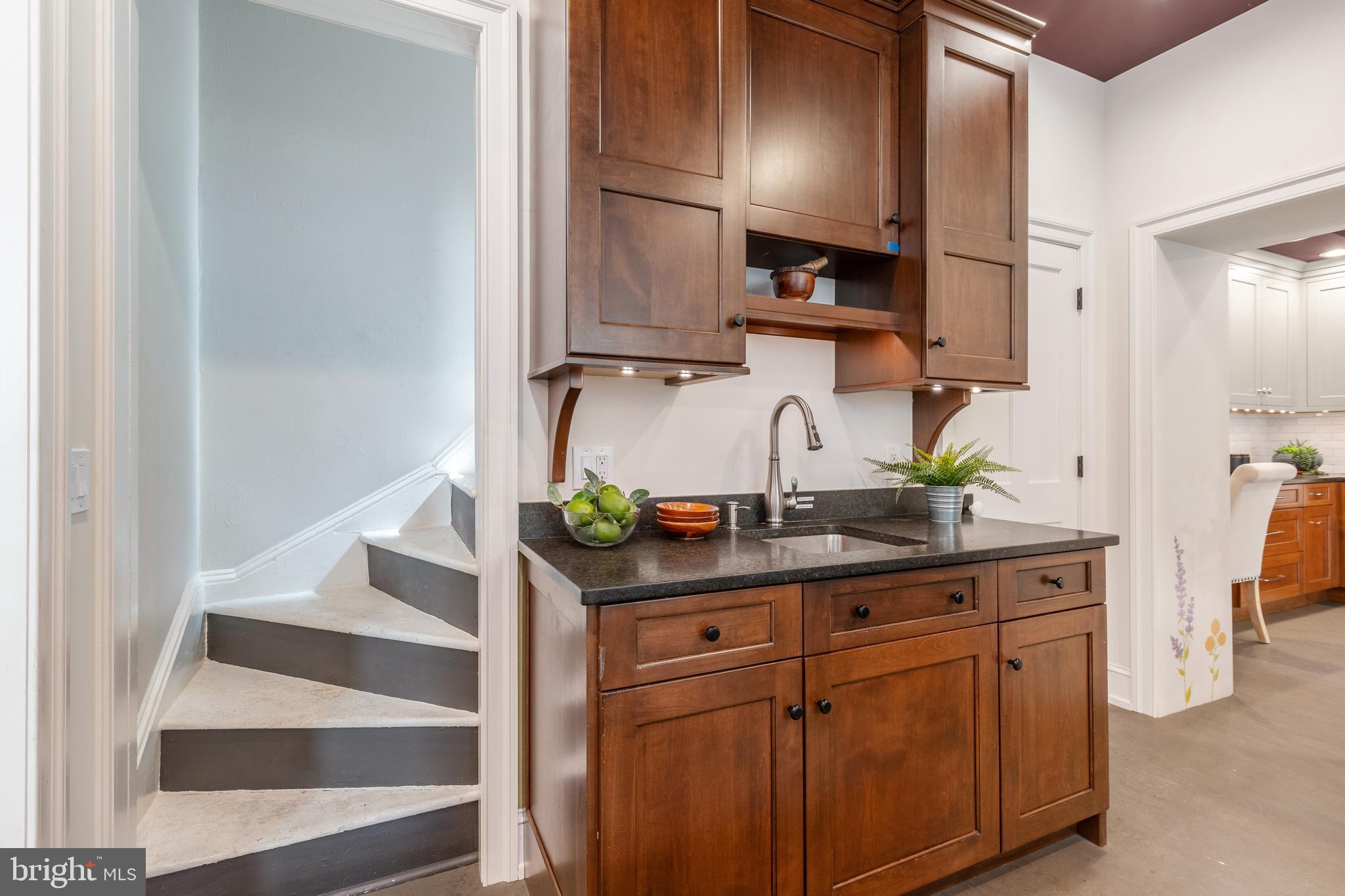 ART MUSEUM AREA - Residential