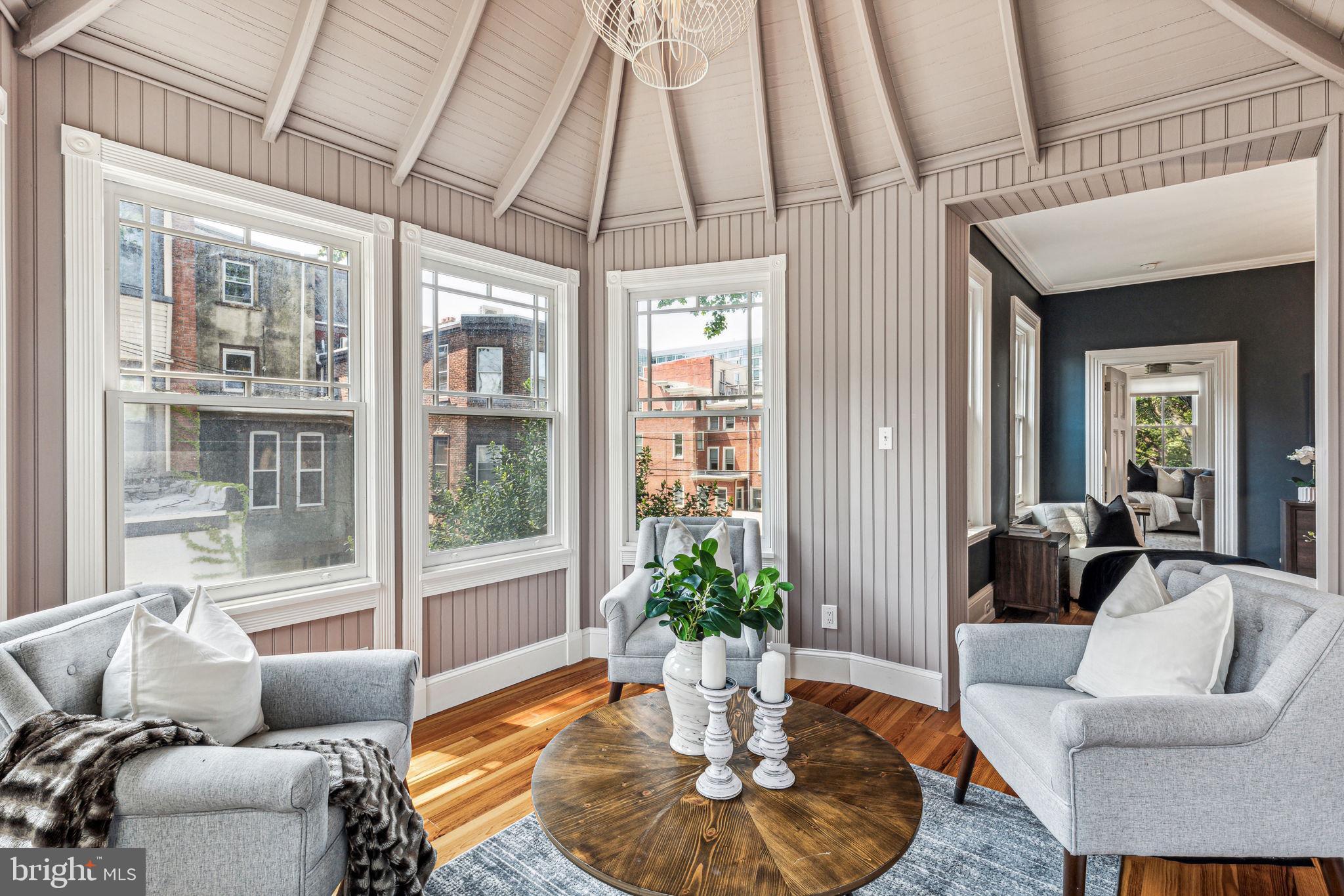 ART MUSEUM AREA - Residential