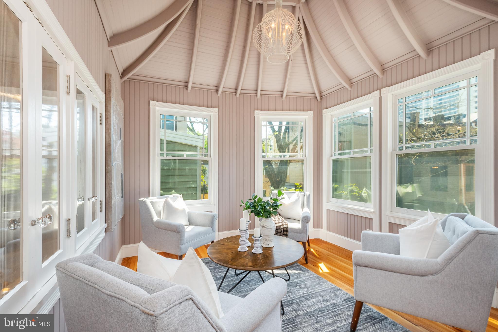 ART MUSEUM AREA - Residential