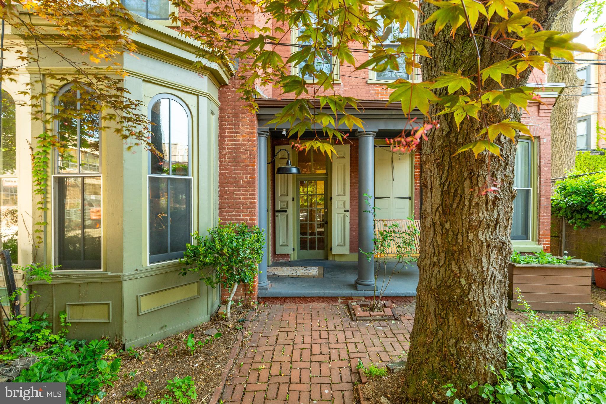 ART MUSEUM AREA - Residential