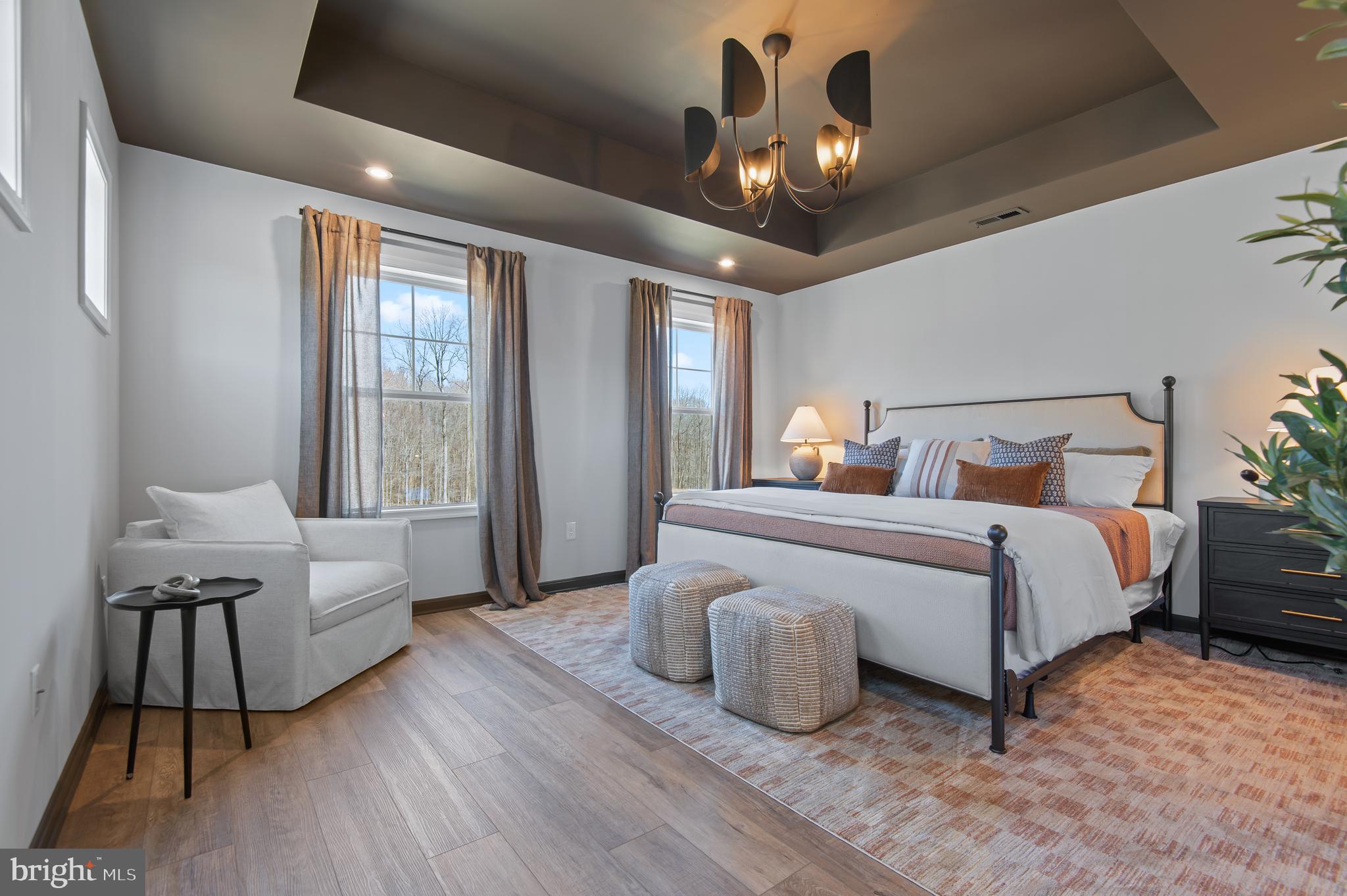 HOLLY OAKS - Residential