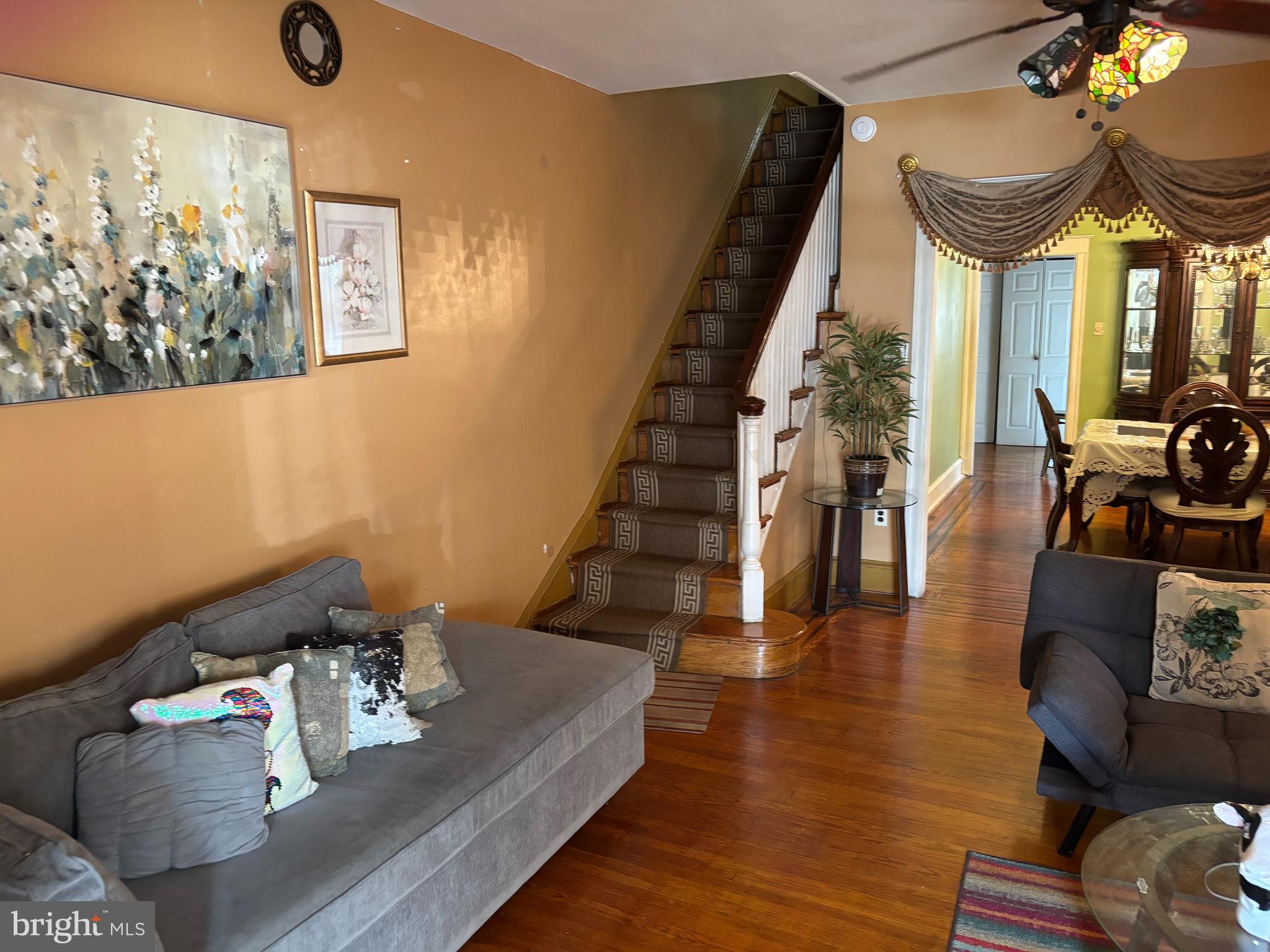 7137 LAWNDALE AVENUE