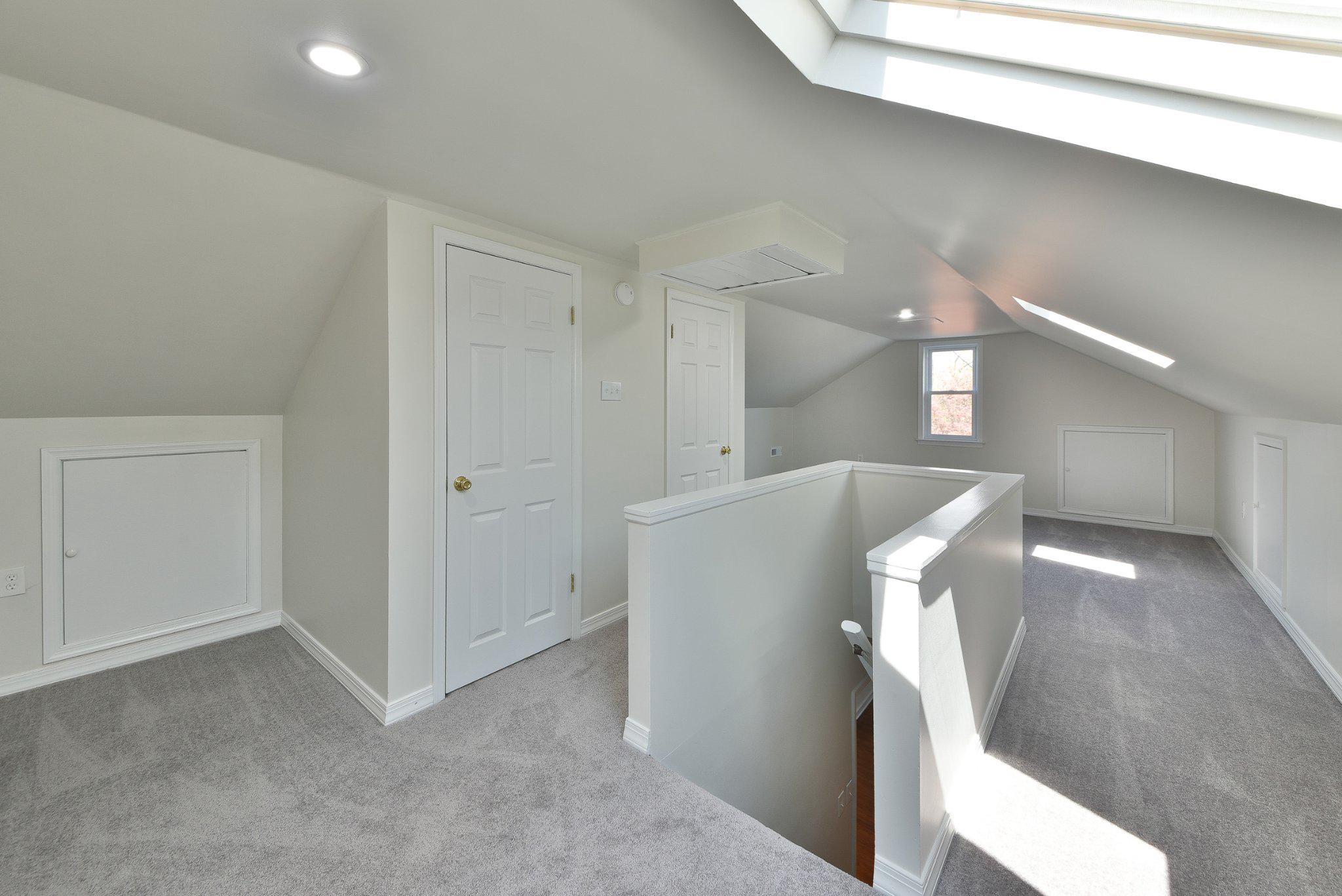 JENKINTOWN - Residential