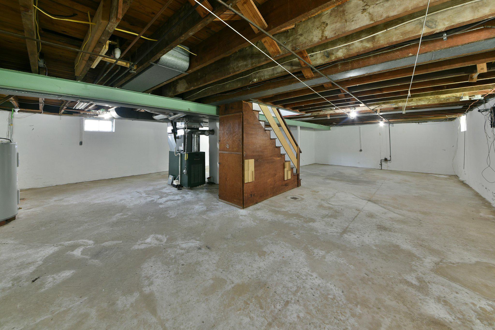 JENKINTOWN - Residential