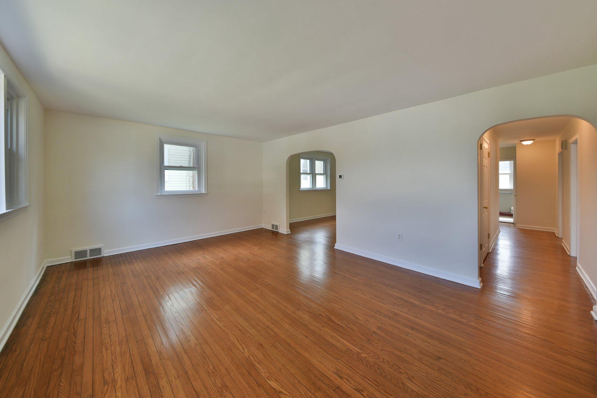JENKINTOWN - Residential