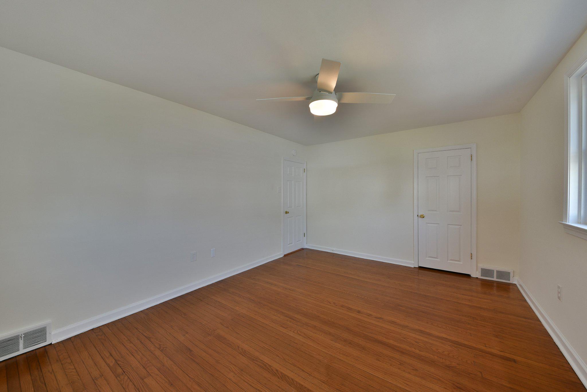 JENKINTOWN - Residential