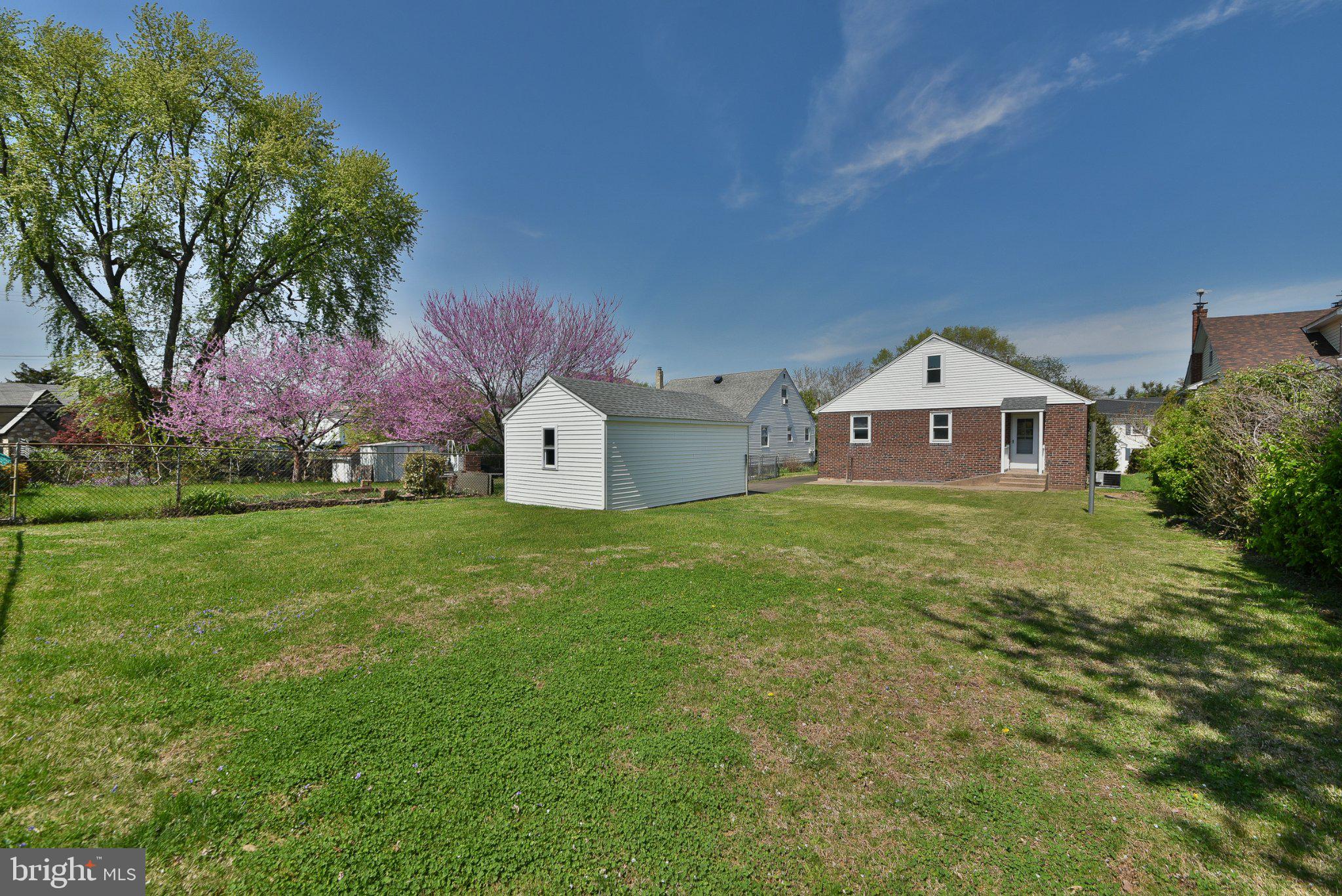 JENKINTOWN - Residential