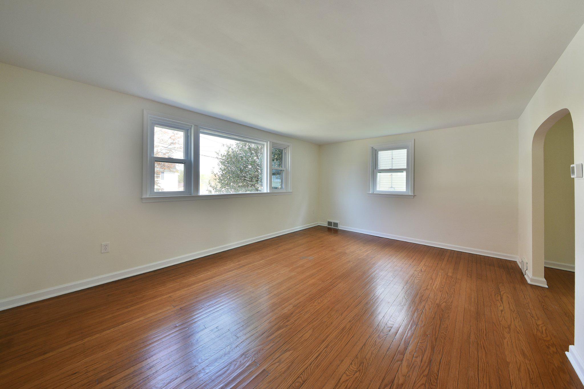 JENKINTOWN - Residential