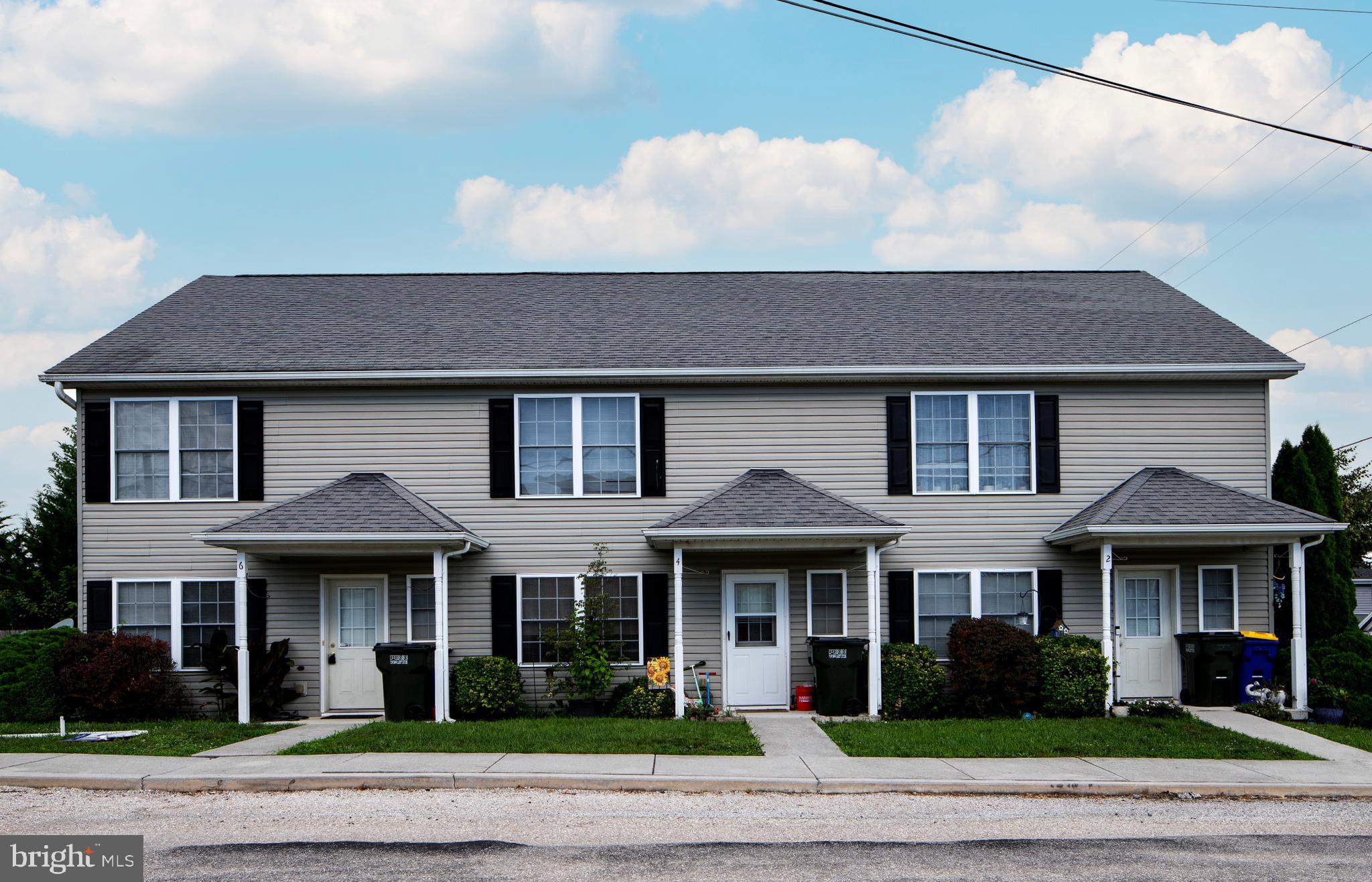 2, 4, 6, 8, 10 W CABIN HOLLOW ROAD