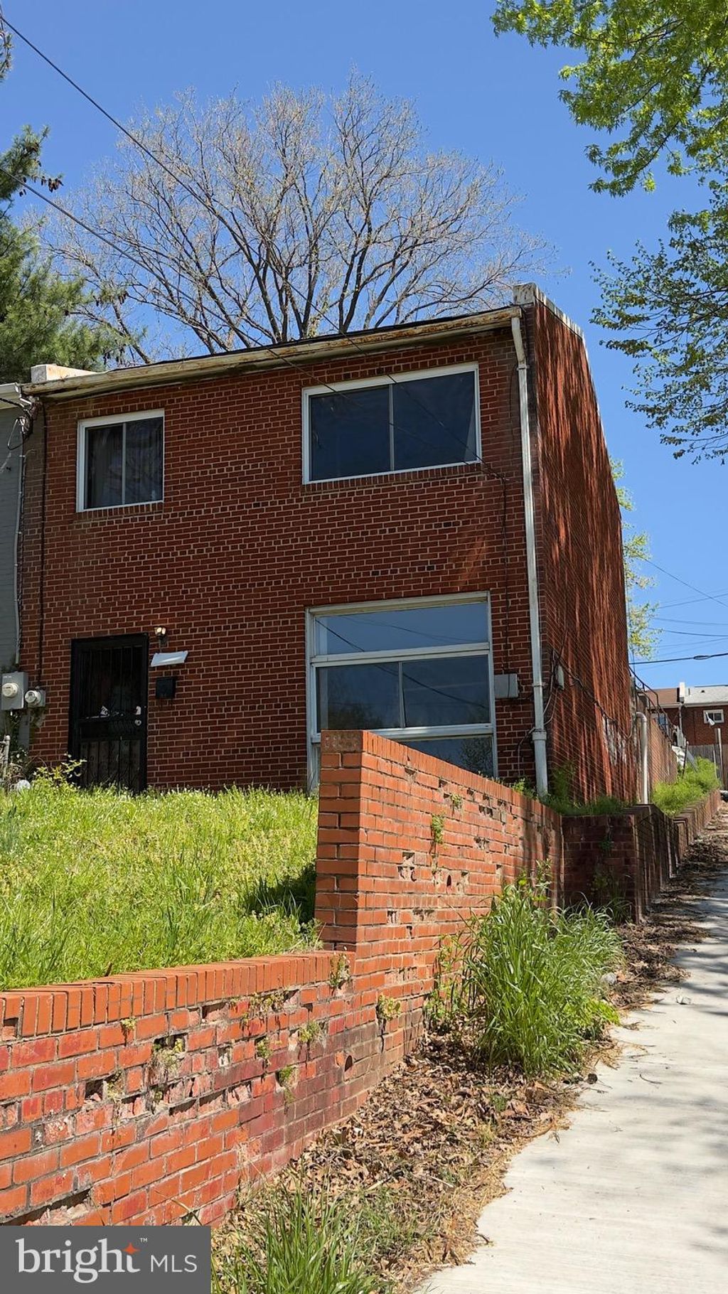 Photo of 2215 14th Street NE, WASHINGTON, DC 20018 (MLS # DCDC2258464)