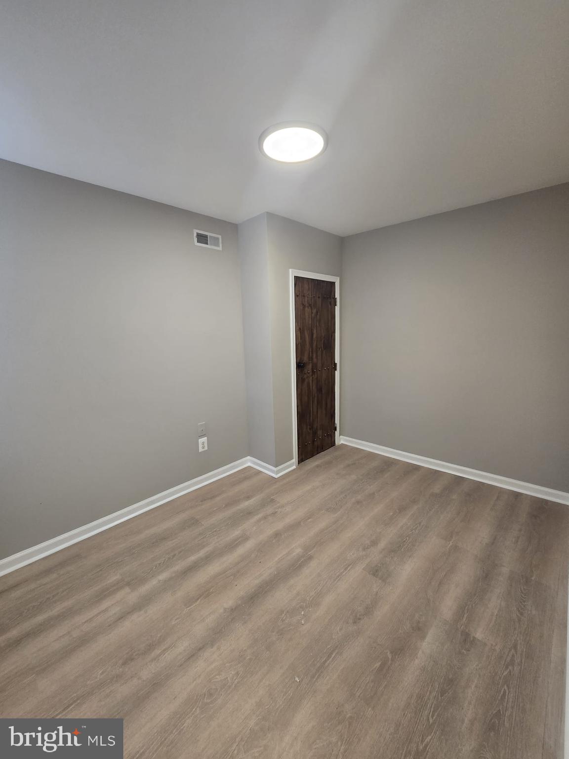 KENSINGTON - Residential Lease