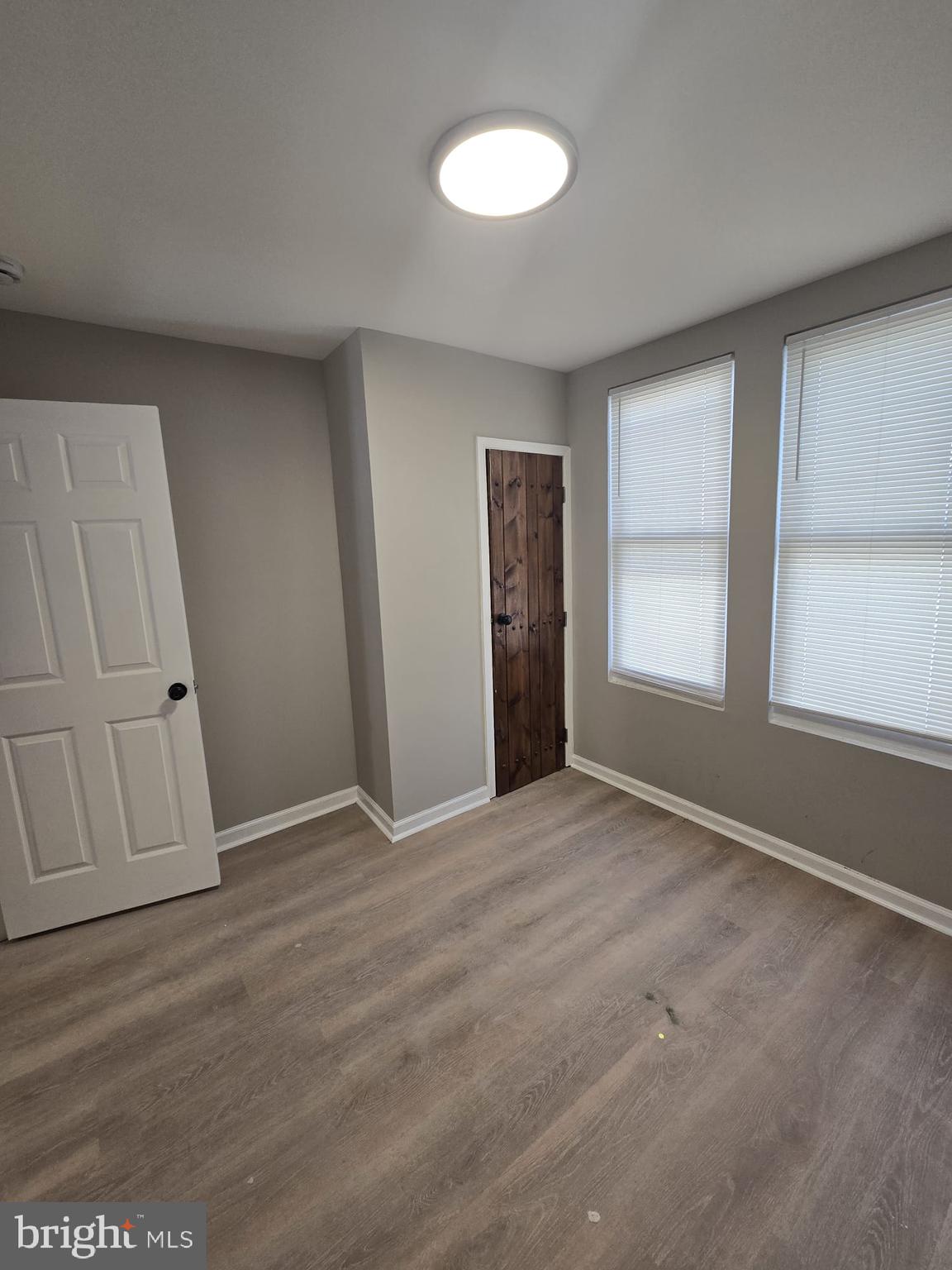 KENSINGTON - Residential Lease