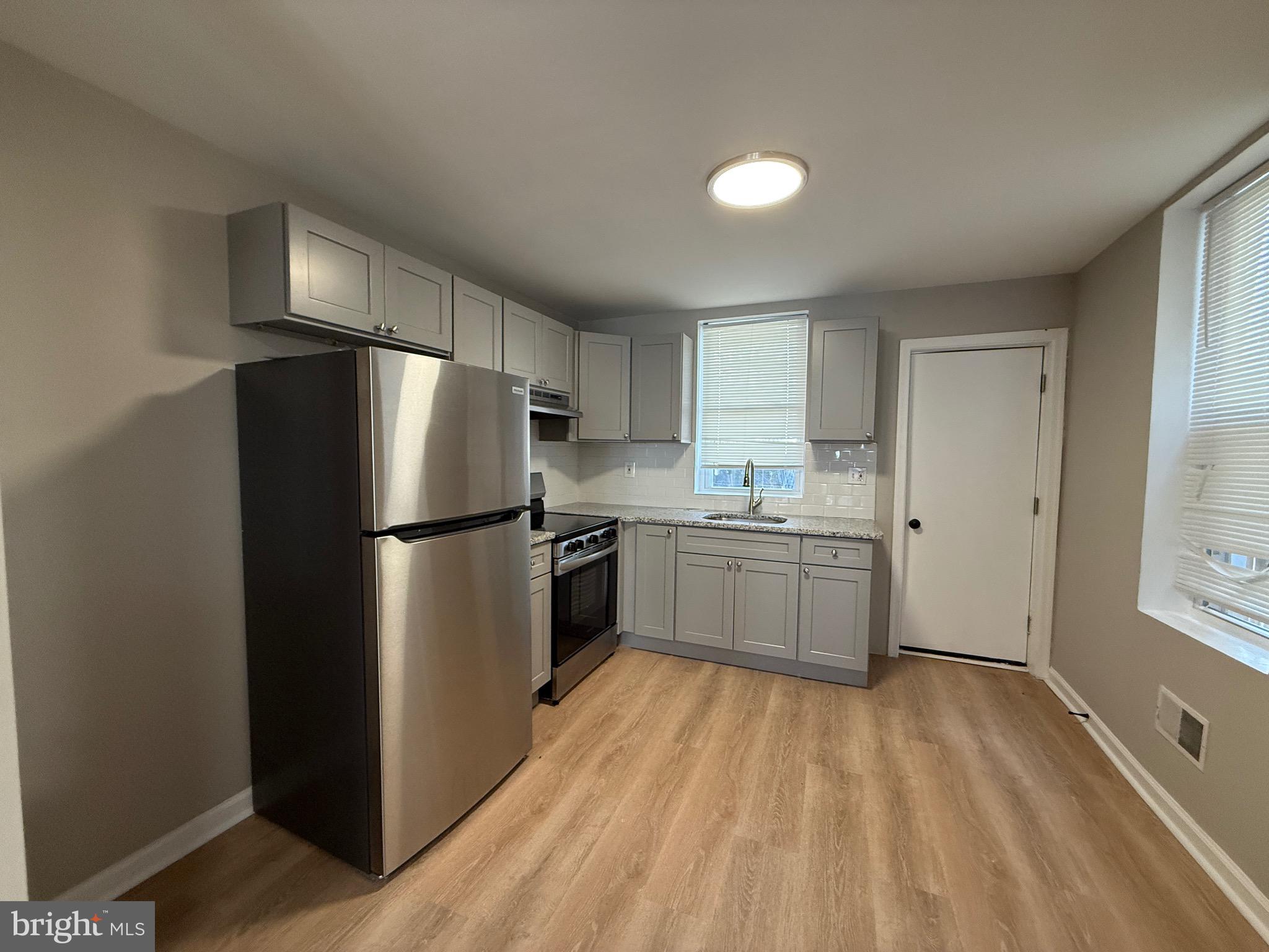 KENSINGTON - Residential Lease