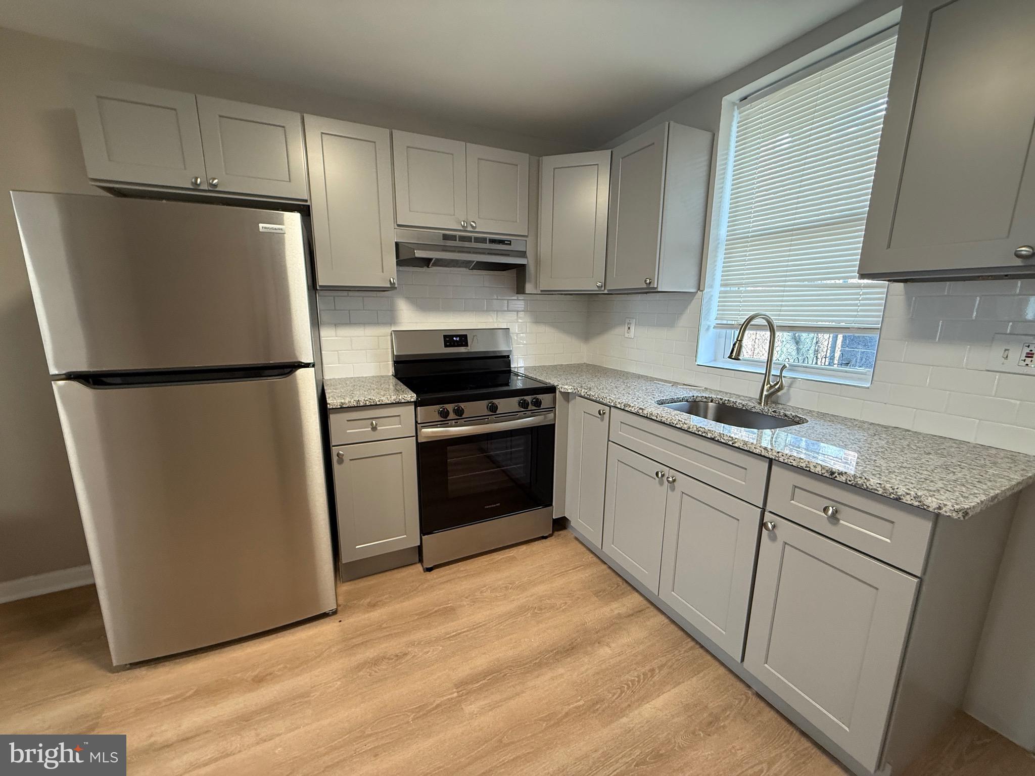 KENSINGTON - Residential Lease