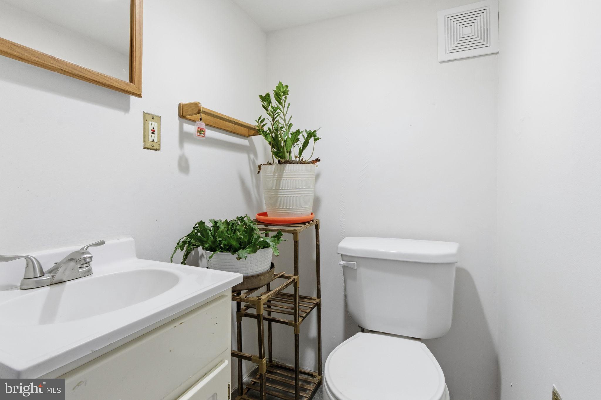 ARDMORE CROSSING - Residential