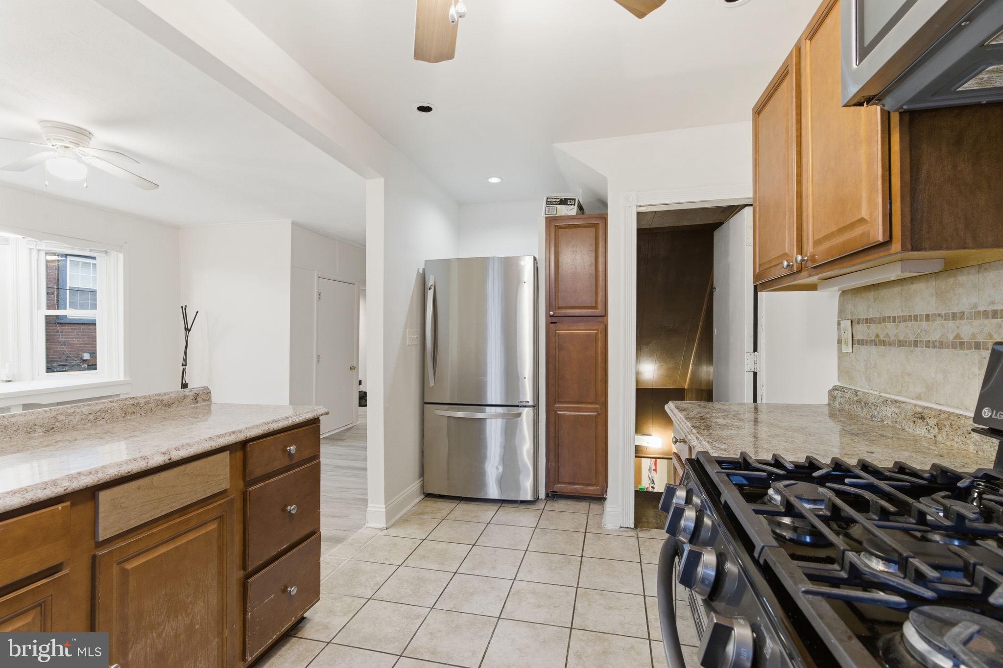 ARDMORE CROSSING - Residential