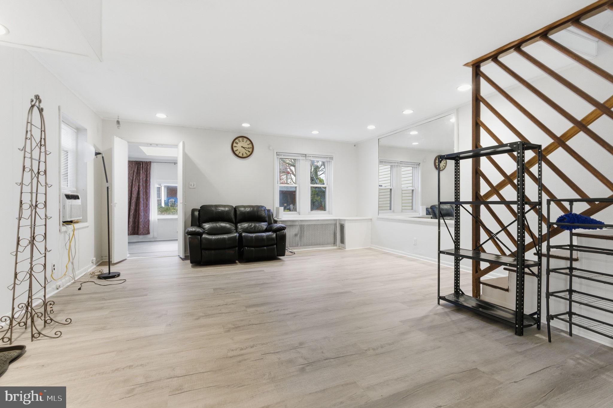 ARDMORE CROSSING - Residential