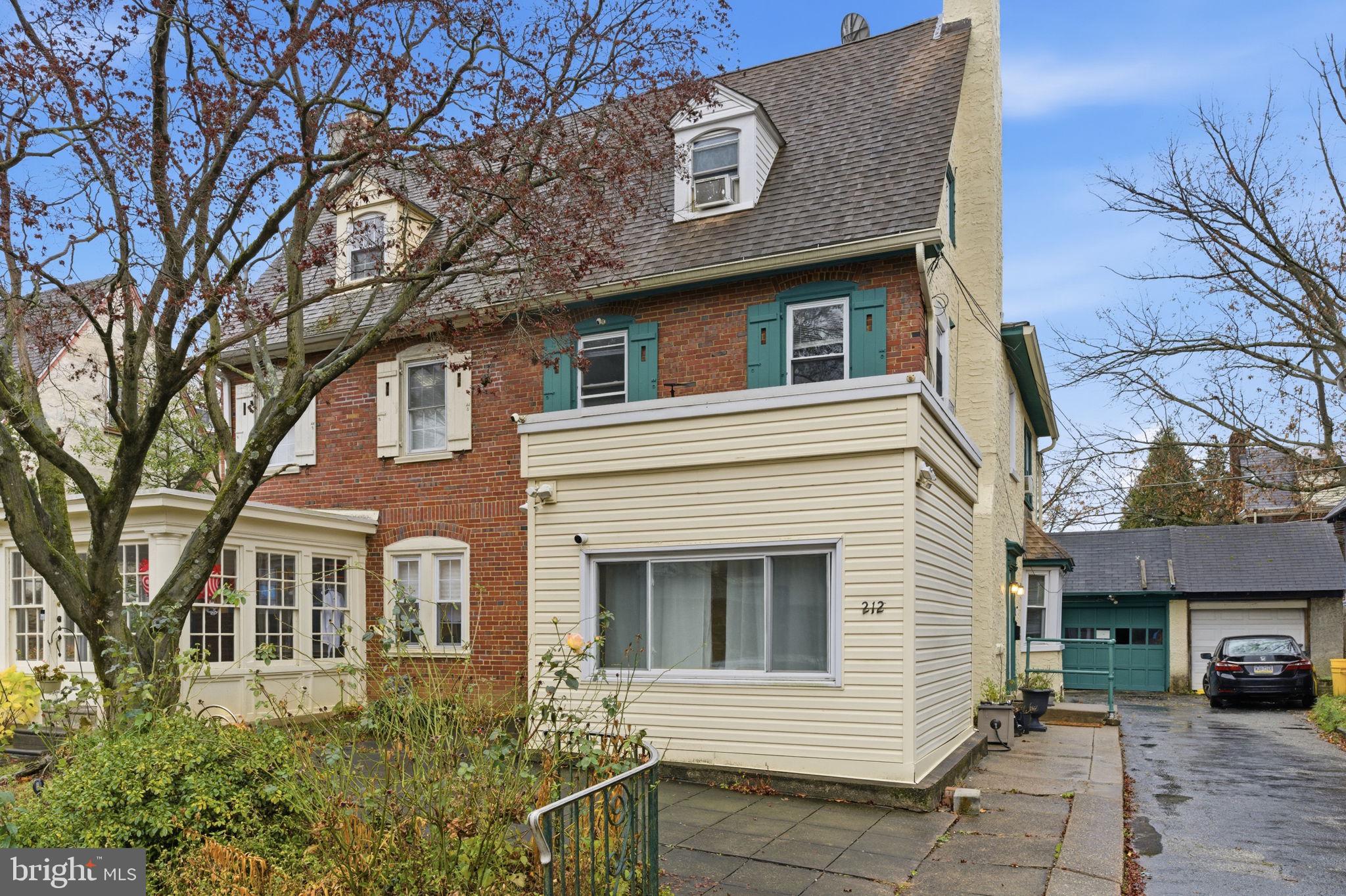 ARDMORE CROSSING - Residential