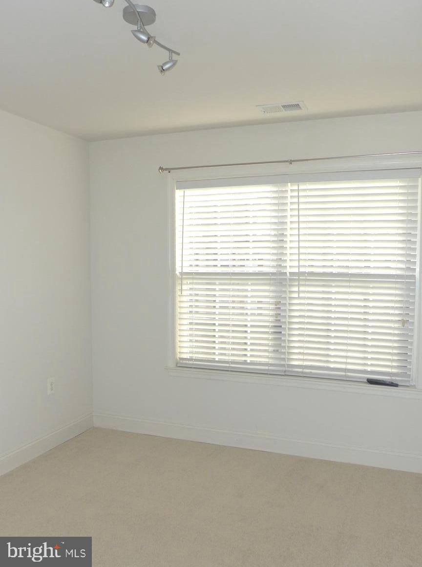 BRUNTON - Residential Lease