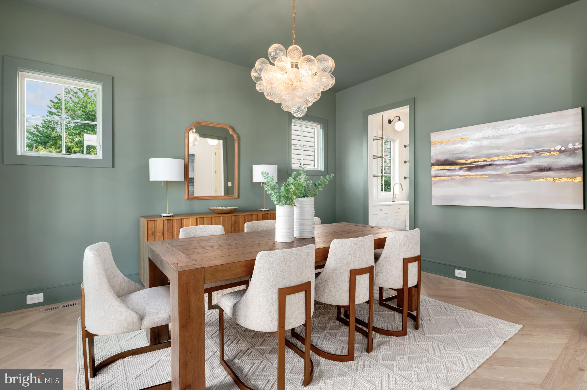 LYON VILLAGE - Residential