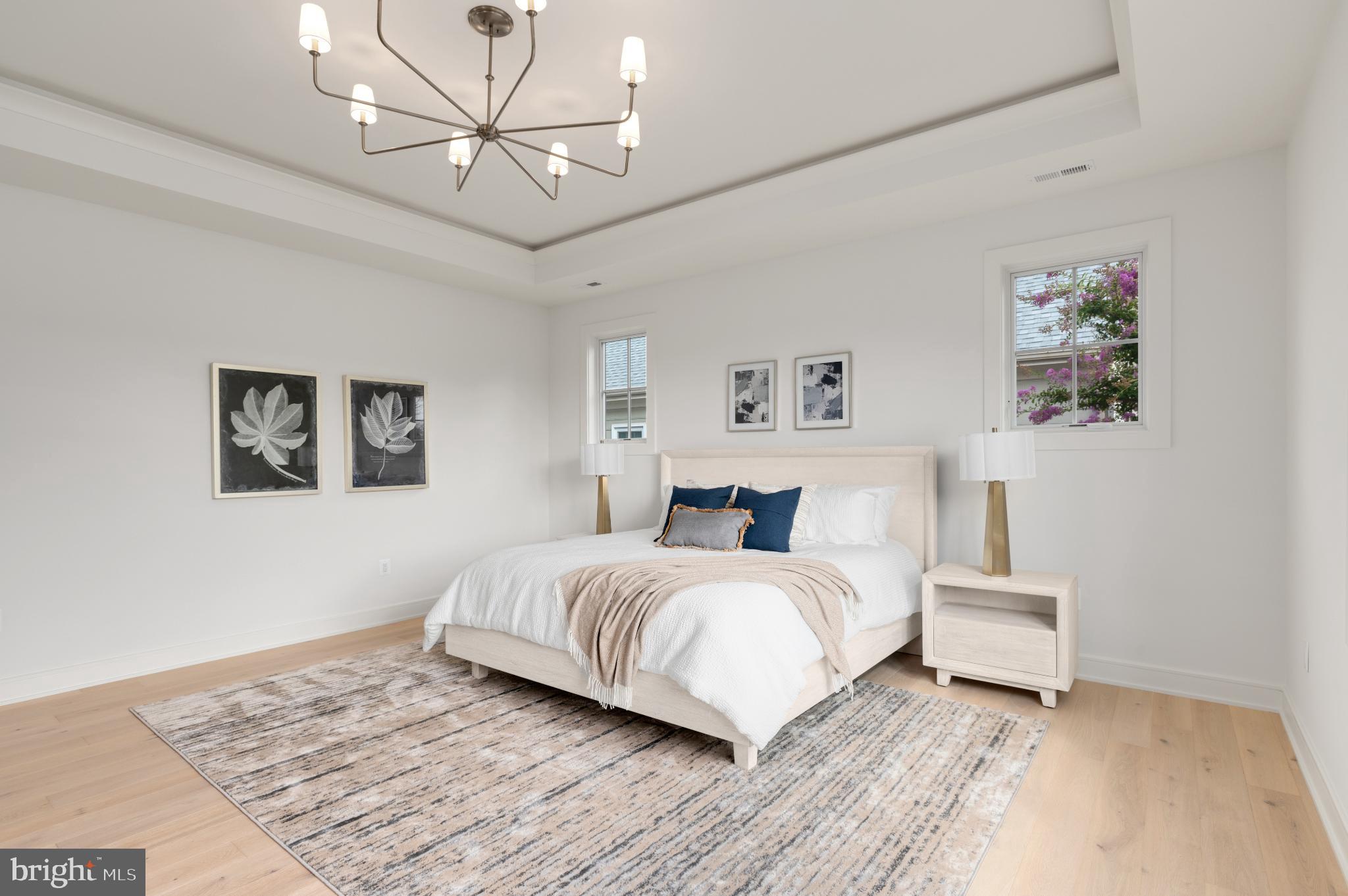 LYON VILLAGE - Residential