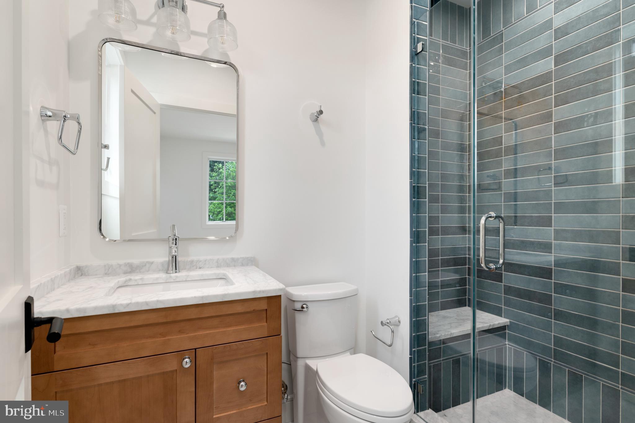 LYON VILLAGE - Residential