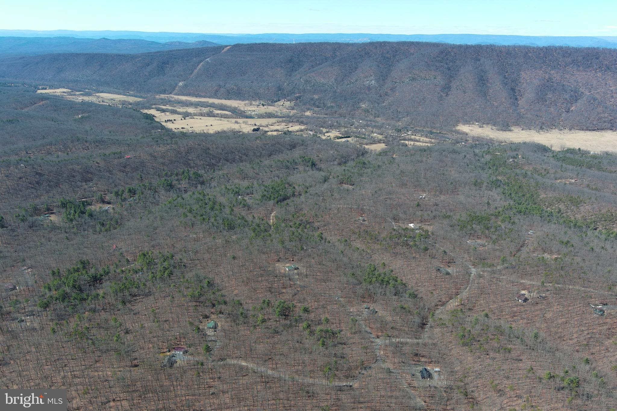 LAKE FERNDALE - Land
