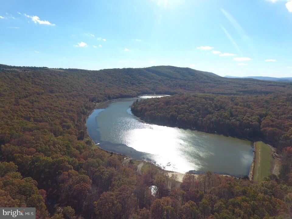 LAKE FERNDALE - Land