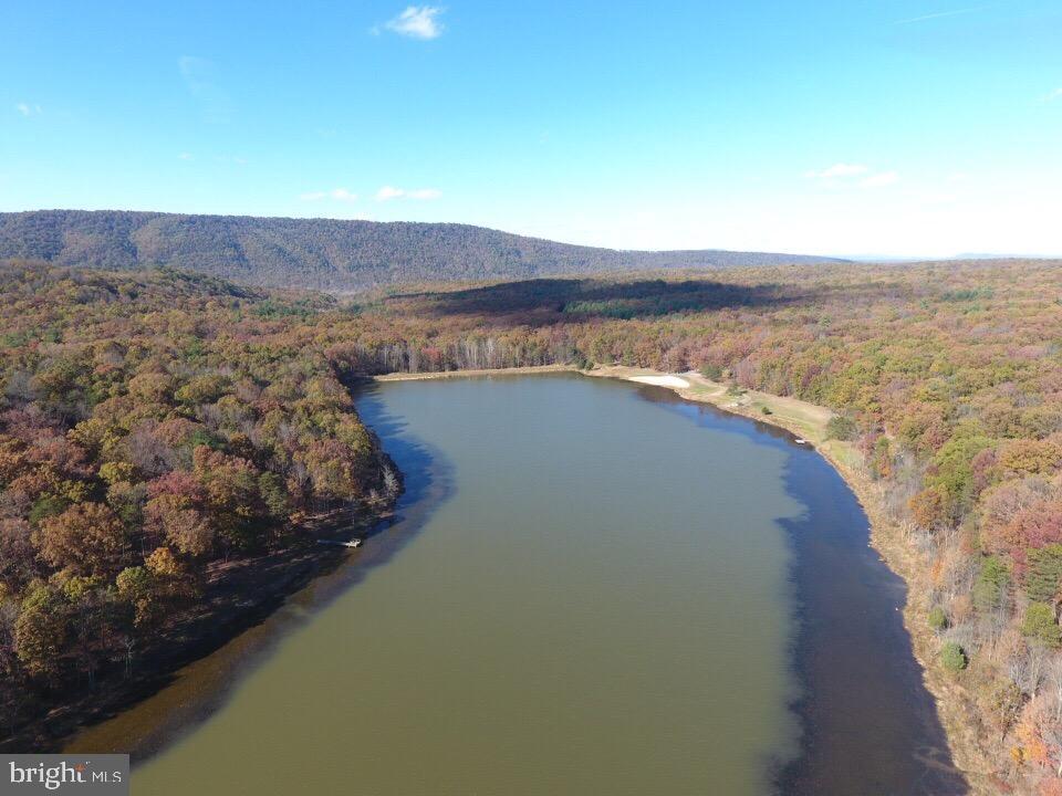 LAKE FERNDALE - Land