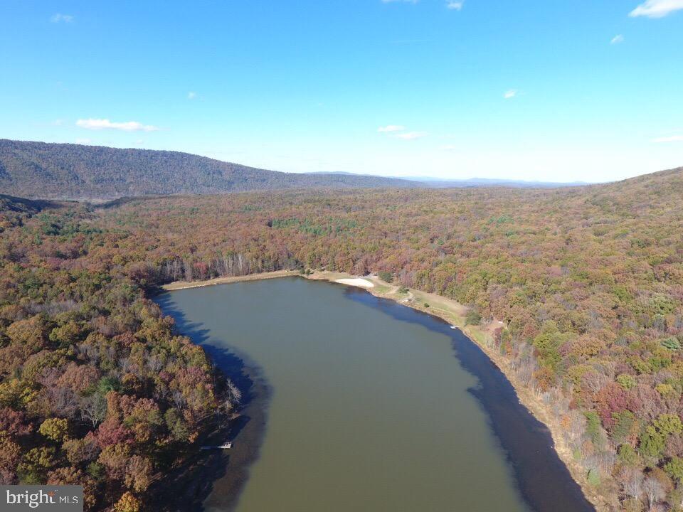 LAKE FERNDALE - Land