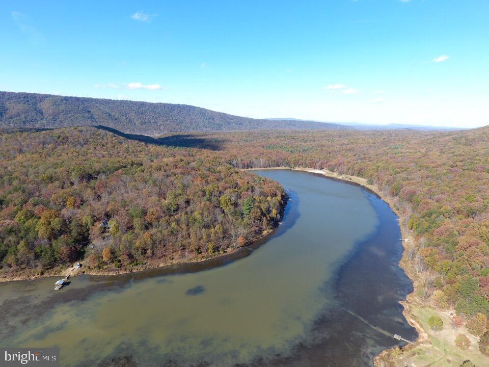 LAKE FERNDALE - Land